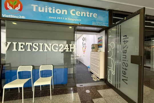 Thăm quan văn phòng mới của Vietsing24h Singapore