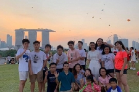 Thi công lập Singapore - Phần 3: Sự khác biệt trong đào tạo luyện thi và homestay nuôi dạy trẻ
